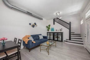 Amazing 2bed 1bath Centrally Located Bungalow